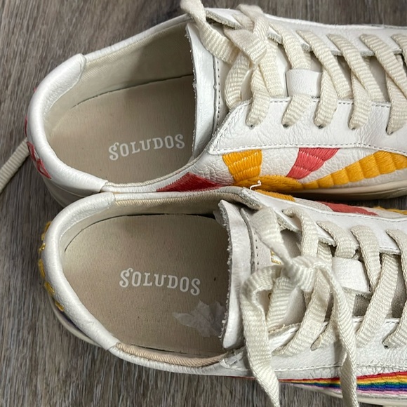Soludos Rainbow Waves Sneakers Size 5 - Picture 14 of 16